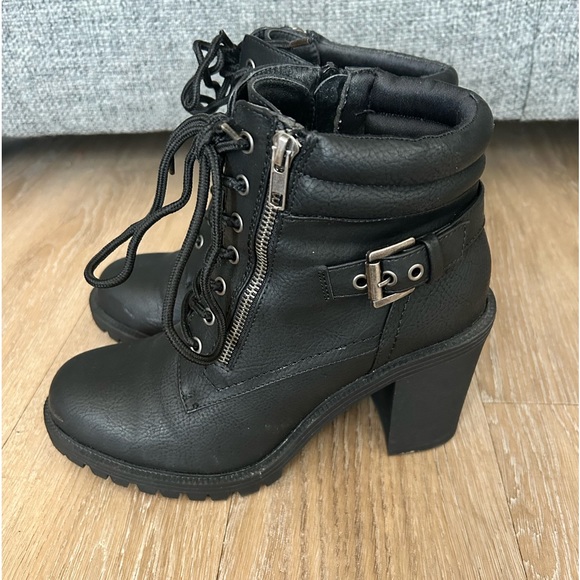 ⚫️Torrid Lace Up Booties⚫️ - Picture 2 of 5